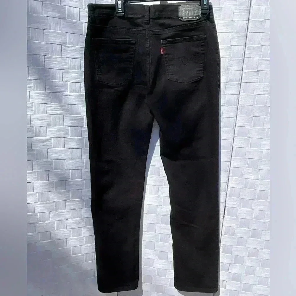 Levi’s 502, Black, 20 Regular, 30 Waist, 32 Length, Great Condition